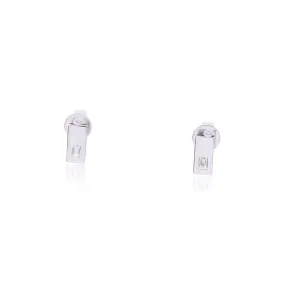 18K WHITE GOLD BAGUETTE DIAMOND BAR STUD EARRINGS 0.10CTW